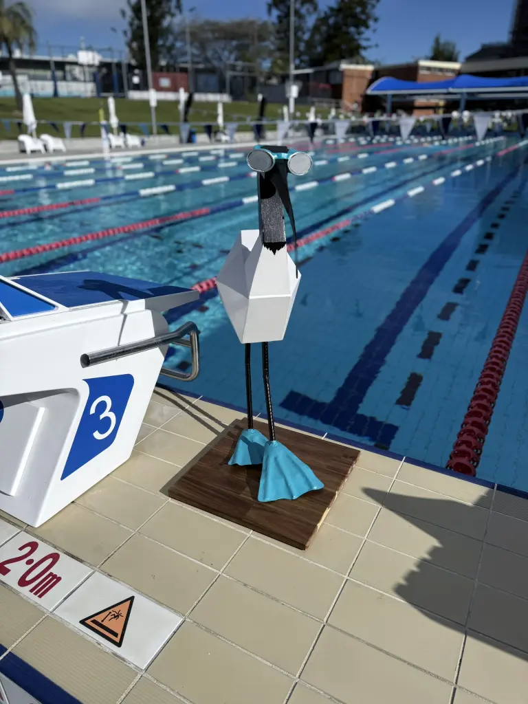 Binny Statue - Image 2